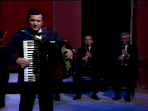 У гостима код...