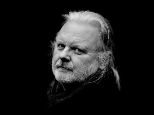 Јун Фосе: Друго име