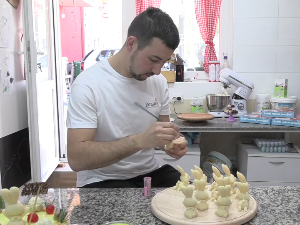 Милан Петковић из Лесковца струг и брусилицу заменио варјачом и миксером