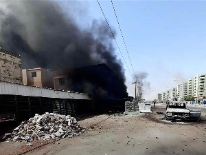 Експлозије и пуцњава у Судану упркос договореном продужењу примирја