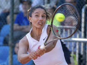 Наталија Стевановић елиминисана у првом колу квалификација за Ролан Гарос