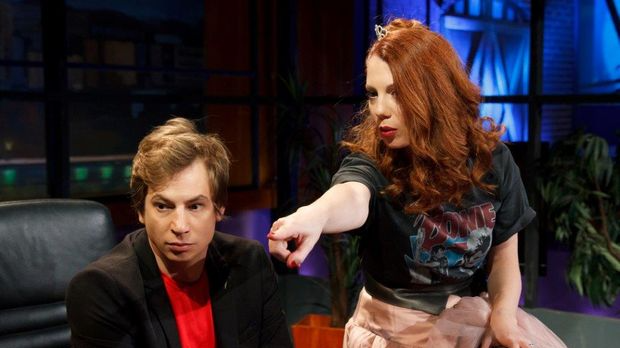 Небојша Челик шоу:	Ко ти гледа профил