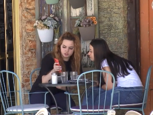 Дилемe младих на југу Србије: oстати или отићи