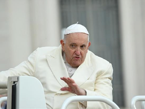 Папа Фрања упутио телеграм саучешћа за жртве масакра у Србији