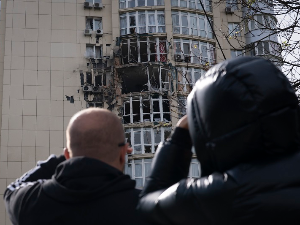 Талас руских напада широм земље; Кијев тврди да је Москва изгубила 100.000 војника у Бахмуту