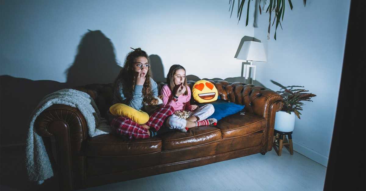 Да ли филмови, музика и серије подстичу насиље или је то поједностављивање проблема