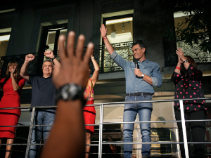 Санчез слави иако је десница освојила више гласова, каталонске странке могле би да буду тас на ваги