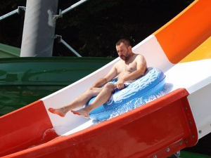 Камионџије д. о. о. 2, 8-12