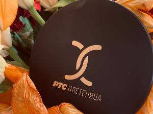  1001 Траг - Једна цура мала - Ансамбл ,,Скадарлија‘‘ 