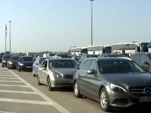 Путничка возила најдуже чекају на Прешеву и Градини