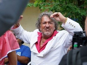 Пси лају ветар носи 2, 3-11