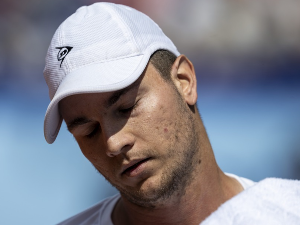 Кецмановић повео, па елиминисан од Вариљаса на старту Ју-Ес опена