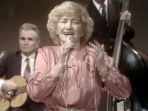 Медаљон - Нада Мамула