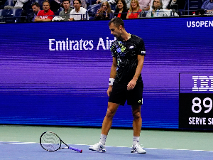 Ђере поделио Федерерову судбину против Ђоковића