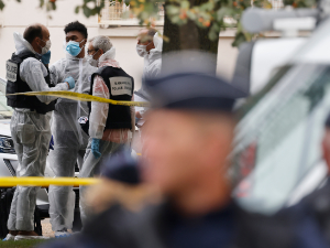 Француски министар: Напад у школи има везе са ситуацијом на Блиском истоку