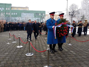 Положени венци на Споменик српским браниоцима Брчког