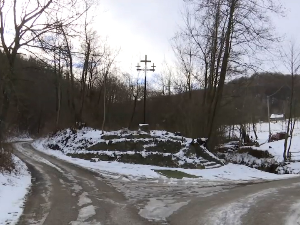 Мештани се посвађали због 30 квадрата земље