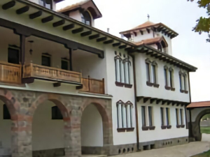 Епархија: Угрожена специјална заштићена зона српског православног манастира Богородице Хвостанске код Истока
