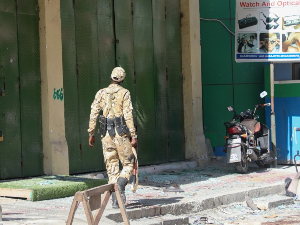 Терористички напад у Могадишу, убијено најмање петоро војника