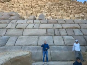 Египат стопирао контроверзни план реновирања пирамиде у Гизи