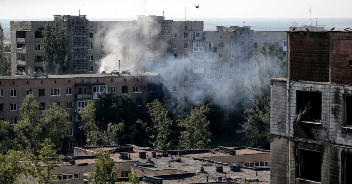 Ваздушни напади на Херсон, има повређених; западни медији: Отказ Залужном до краја недеље