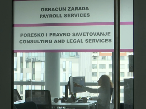 Обрачун плата у Србији – зашто све више компанија бира приватне агенције