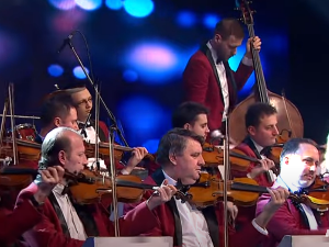 Народни оркестри и ансамбли РТС