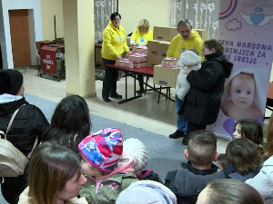 "Анђели Севера" однели донацију у Стару Моравицу, у Београду сакупљена храна и пелене за два месеца