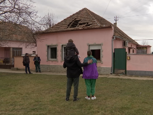 Елемир: Помоћ породици Ћуковић да обнови кућу изгорелу у пожару