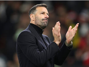 Ван Нистелрој напустио Манчестер јунајтед