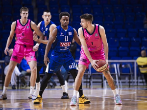 Будућност у последњој четвртини сломила Мегу за прво место на табели