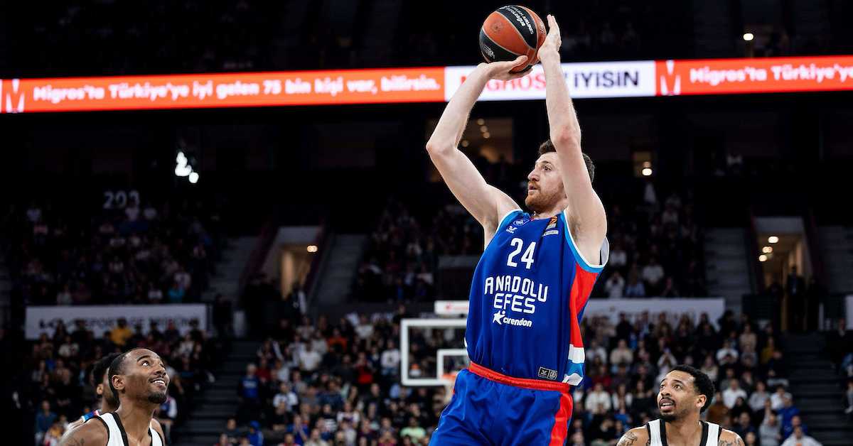 Црно-бели по узору на вечитог ривала, Ефес у Истанбулу бољи и од Партизана