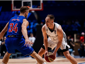 Дубаи савладао Игокеу и остао за петама "великој тројци"