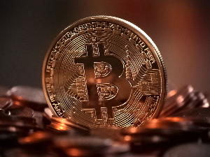 ИПСОС за Јутарњи програм РТС - зашто је биткоин прешао границу од 100.000 долара