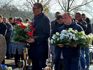 Вучић присуствовао помену Немањи Комару, стрaдалом у урушавању надстрешнице: Правда да буде задовољена