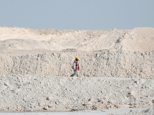 Марк Гудејл: Експлоатација литијума, енергетске амбиције и политике управљања природним ресурсима у Боливији (1)