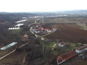 Зашто је Доња Локошница познатија од Горње и да ли ће венци белог лука засенити паприку? 