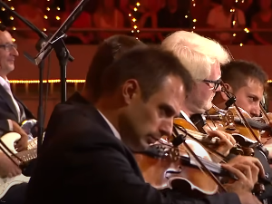 Народни оркестри и ансамбли РТС