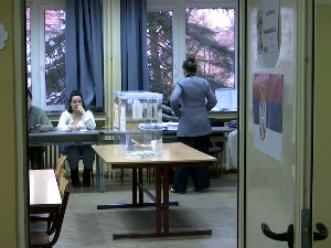 Зашто се пред сваке изборе покреће питање истинитости бирачког списка и које све дилеме постоје