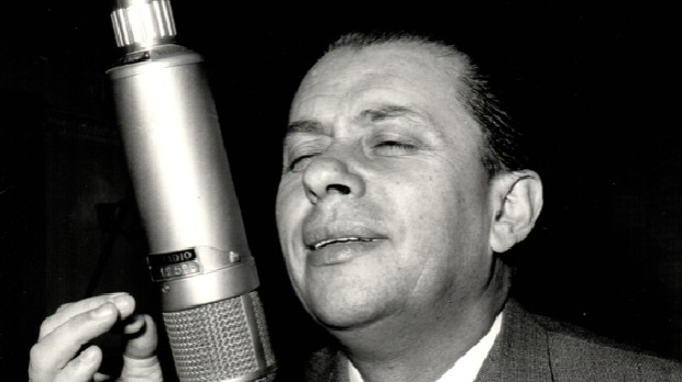 Код два бела голуба: Миодраг Петровић Чкаља