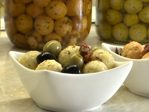 Сузана из Пирота прави булгур – сир од старих сорти пшенице