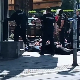 Туча навијача код Вуковог споменика, интервенисала полиција