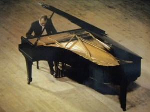 Простори пијанизма – Алексис Вајсенберг