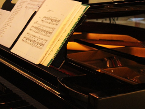 Вокални сат