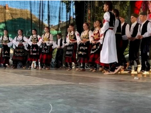  Пета књига Народних игара Љубице и Данице Јанковић