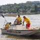 Екипа "Зеленила" спасла мушкарца који је пао с Моста слободе у Дунав