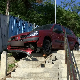 Аутомобил се "заглавио" на степеницама код Хитне помоћи у Београду