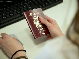 Гужве на шалтерима, слободних термина на е-управи нема: како до нових личних докумената?