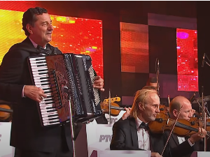 Народни оркестри и ансамбли РТС