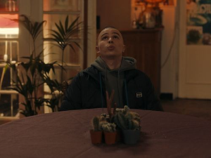 У клинчу, 12-30